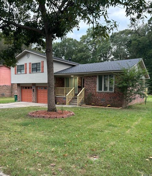 11004 King Arthurs Dr, Little Rock, AR, 72209-8214 | Card Image