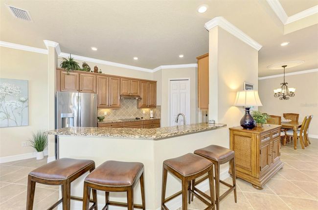 Granite Counter Breakfast Bar | Image 21
