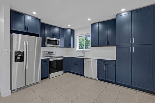 2-136 Nw 6th Ave, Hallandale Beach, FL, 33009-4128 | Card Image