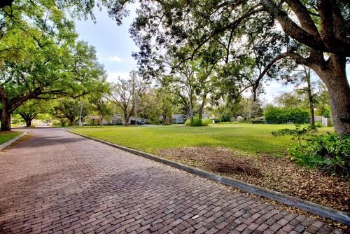 1245 Easton Dr, LAKELAND, FL, 33803-2308 | Card Image