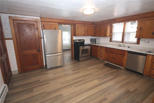 1-43 Congregational St, Bristol, RI, 02809-2305 | Card Image