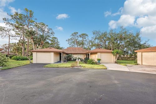 33-7145 Bright Creek Dr, SARASOTA, FL, 34231-5525 | Card Image