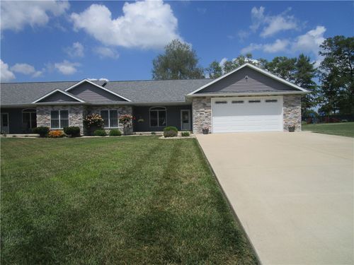 711 Panther Drive, Pana, IL, 62557 | Card Image
