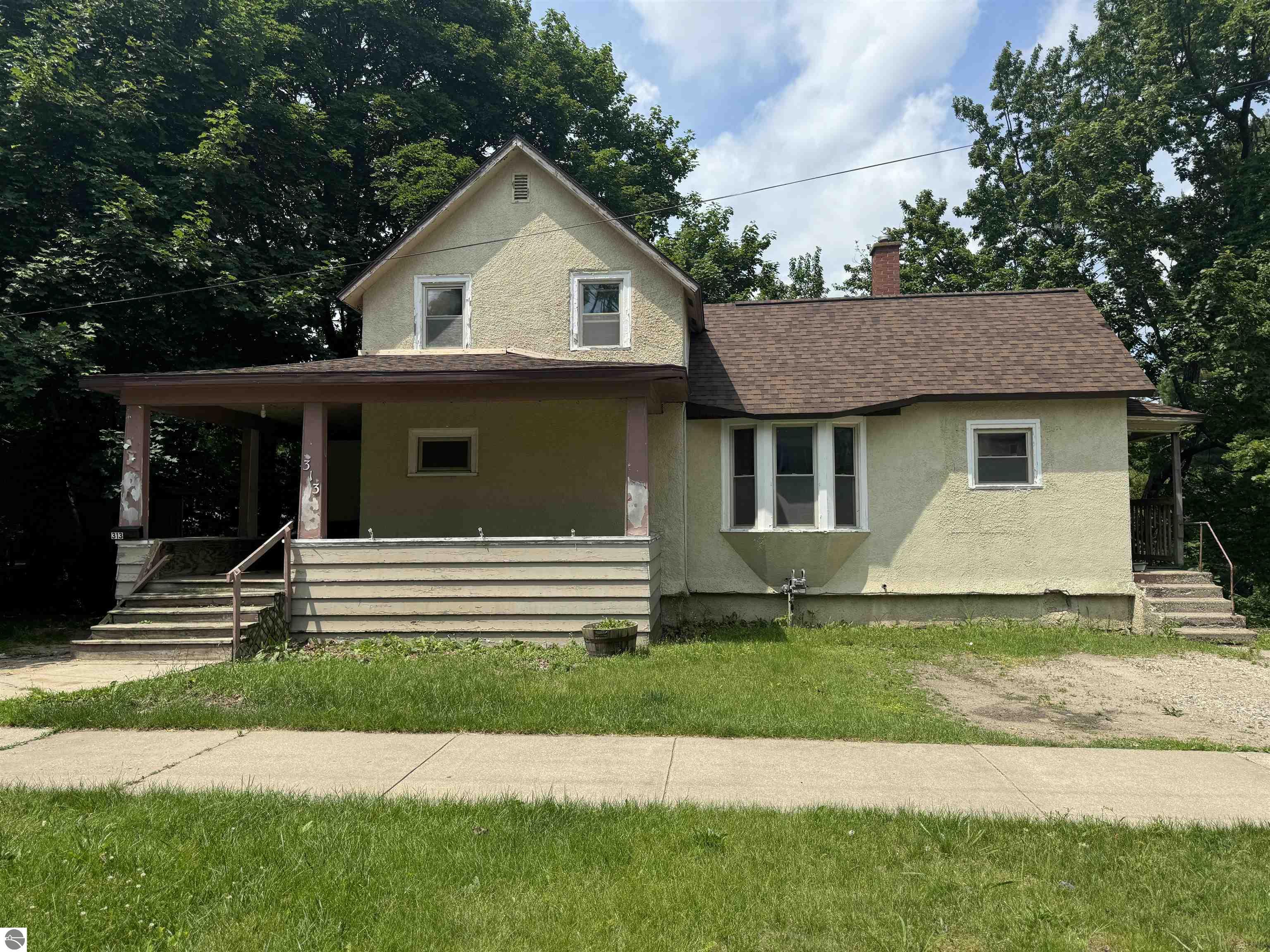 Holbrook St, Cadillac, MI 49601