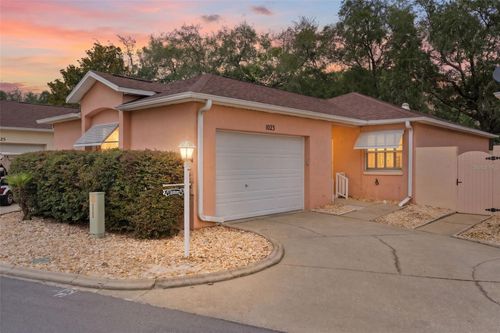 1023 Avalon Ave, LADY LAKE, FL, 32159-5769 | Card Image