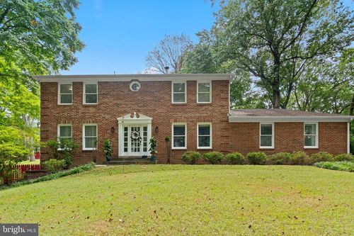 8117 Whirlwind Ct, GAITHERSBURG, MD, 20882-4469 | Card Image