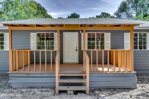 122 Hull Dr, Magee, MS, 39111-3021 | Card Image