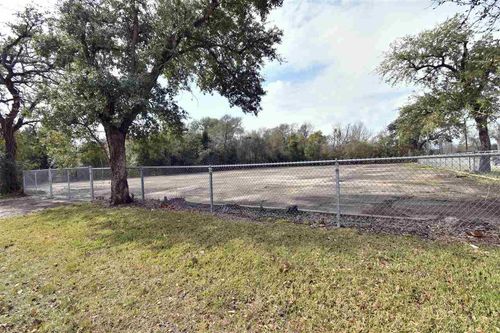 1705 Main Ave, Orange, TX, 77630 | Card Image