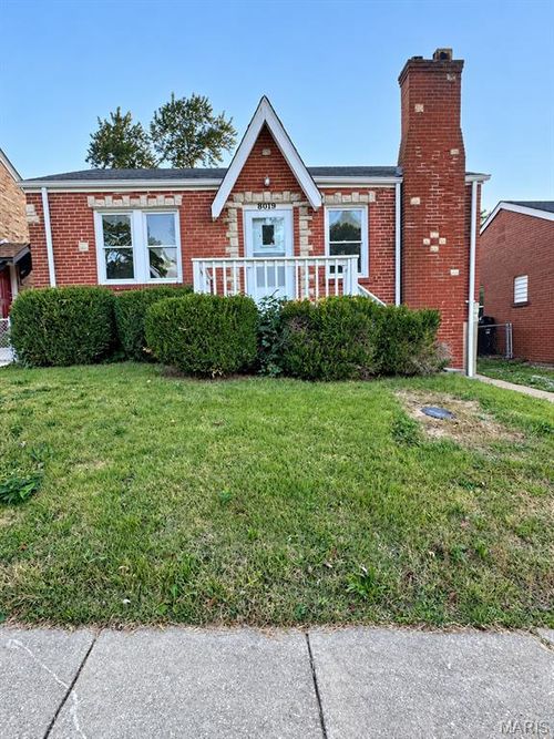 8019 Genesta St, Saint Louis, MO, 63123-3501 | Card Image
