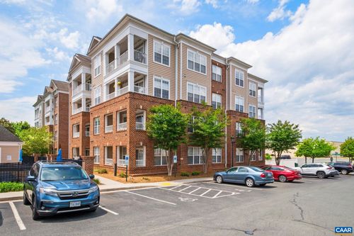 304-1051 Glenwood Station Ln, CHARLOTTESVILLE, VA, 22901-5721 | Card Image