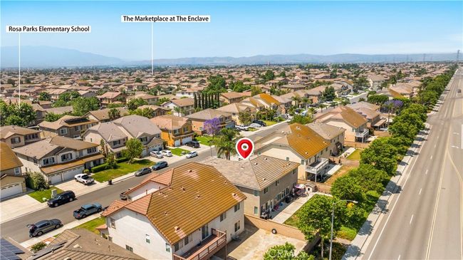 13894 Blue Ribbon Ln, House other with 6 bedrooms, 5 bathrooms and 1 parking in Corona CA | Image 16