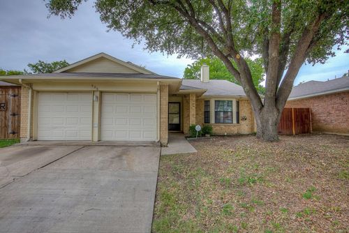 406 Valley Spring Dr, Arlington, TX, 76018-2245 | Card Image