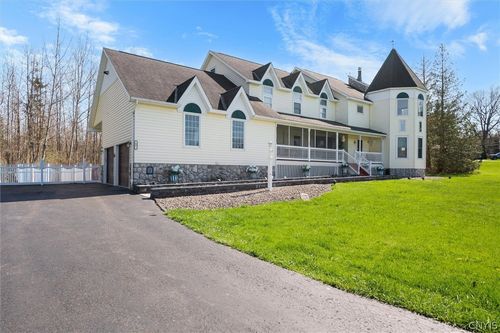 43 Lakeshore Rd, Oswego, NY, 13126-6094 | Card Image