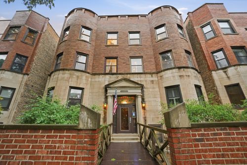 3w-1030 W Byron St, Chicago, IL, 60613-5005 | Card Image