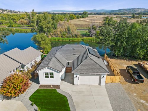 19228 Alee Pl, Cottonwood, CA, 96022-7911 | Card Image