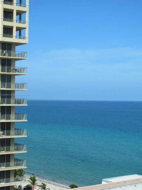 apt-1207-3140 S Ocean Dr, Hallandale Beach, FL, 33009-7238 | Card Image