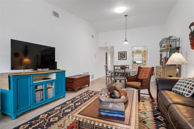 18 - 3673 Longmeadow, Condo with 2 bedrooms, 2 bathrooms and null parking in Sarasota FL | Image 2