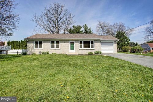 203 University Dr, MONT ALTO, PA, 17237-9604 | Card Image