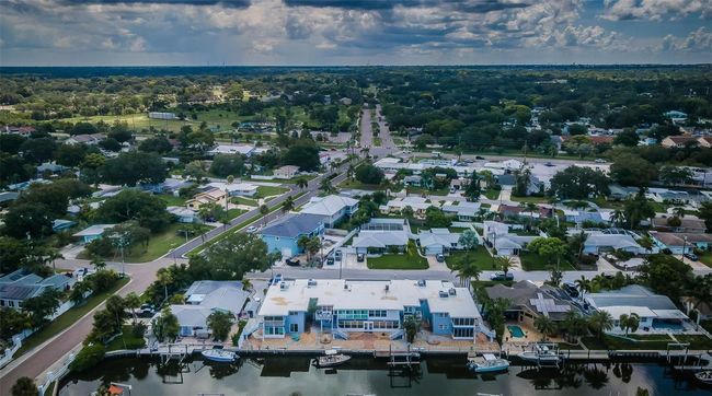 APT-11 - 2186 Edythe Dr, Condo with 2 bedrooms, 1 bathrooms and null parking in DUNEDIN FL | Image 36