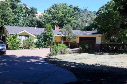 5039 Alhambra Valley Rd, Martinez, CA, 94553-9723 | Card Image