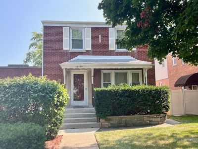 10549 S Albany Avenue, House other with 3 bedrooms, 2 bathrooms and 2 parking in Chicago IL | Image 1