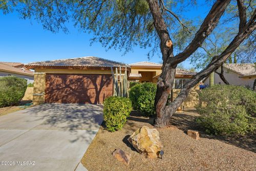 1885 E Cliff Swallow Trail, Green Valley, AZ, 85614 | Card Image