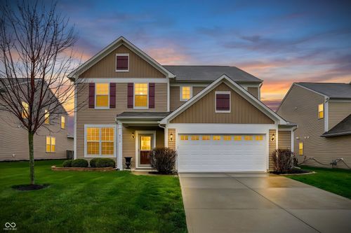 6658 Park Grove Blvd, Whitestown, IN, 46075-6209 | Card Image