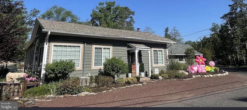 Residential in MEDFORD 2