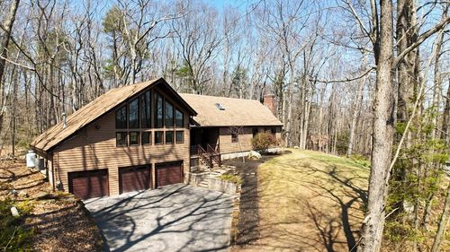 6 Laurelwood Dr, North Oxford, MA, 01537-1007 | Card Image