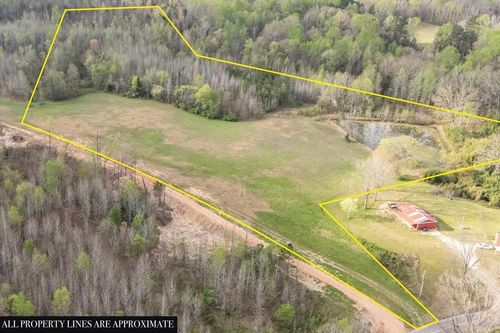 1759 Mckelvy Rd, Camden, TN, 38320-5253 | Card Image