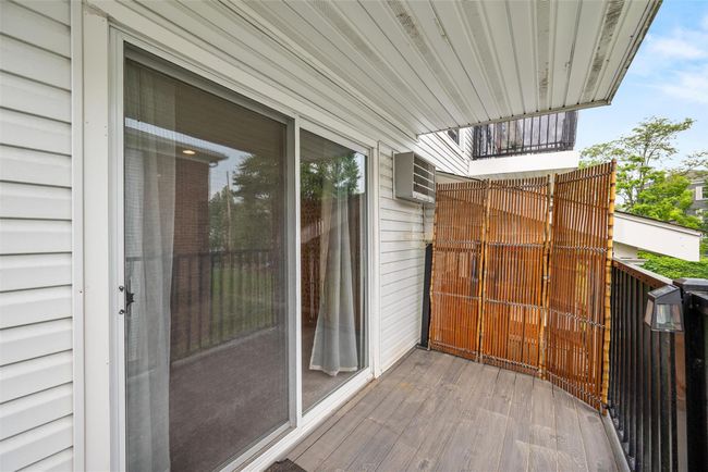Balcony with a wall unit AC | Image 26