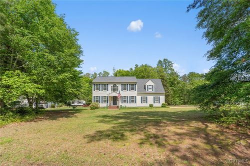 300 Cove Ct, Lanexa, VA, 23089-6033 | Card Image