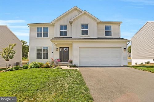 144 Thornwood Ln, BELLEFONTE, PA, 16823-8025 | Card Image