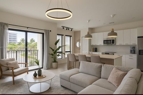 apt-207-8001 Nw 41st St, Doral, FL, 33166-6270 | Card Image