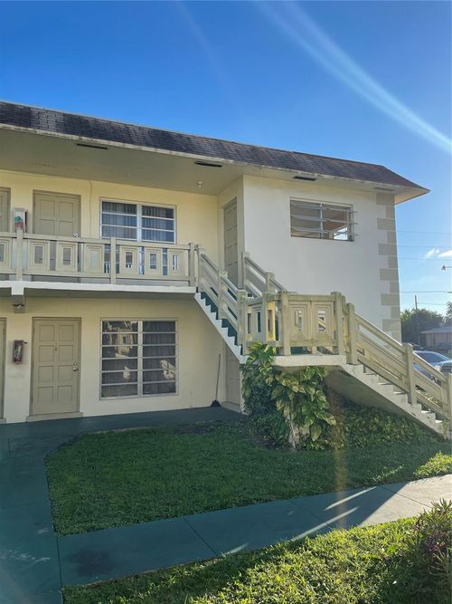 1660 Nw 58th Ter, Sunrise, FL, 33313-4752 | Card Image