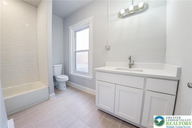 827 W Linden St, Condo with 11 bedrooms, 8 bathrooms and 3 parking in Allentown PA | Image 25