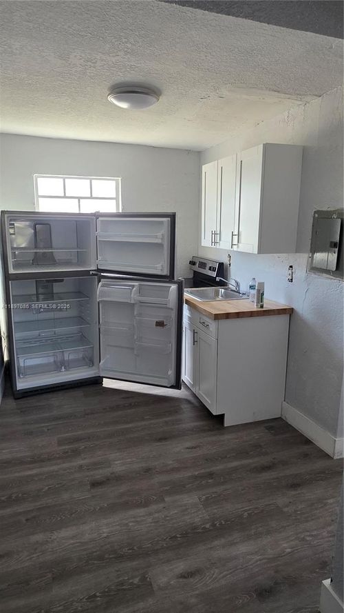 apt-24-7001 Nw 15th Ave, Miami, FL, 33147-7060 | Card Image