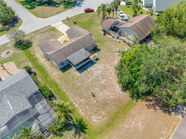 7309 Berwick Way, House other with 3 bedrooms, 2 bathrooms and null parking in Weeki Wachee FL | Image 62
