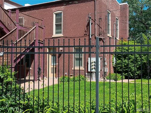 c-1924 Geyer Ave, Saint Louis, MO, 63104-3492 | Card Image