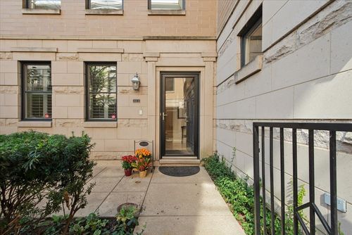b-1816 S Indiana Ave, Chicago, IL, 60616-2661 | Card Image