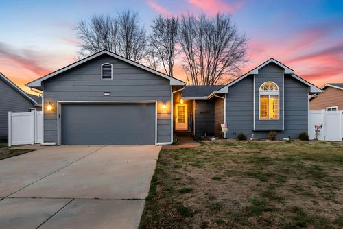 11710 W Jamesburg St, Wichita, KS, 67212-6460 | Card Image