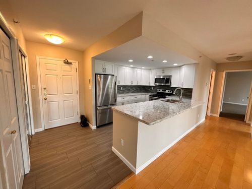 1103-200 Newport Dr, Port Moody, BC, V3H5B7 | Card Image
