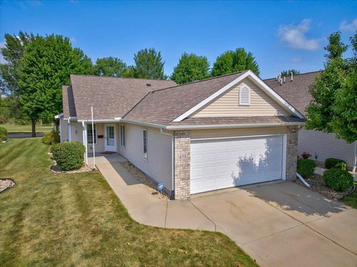 65-673 Springbrook Circle, Deforest, WI, 53532 | Card Image