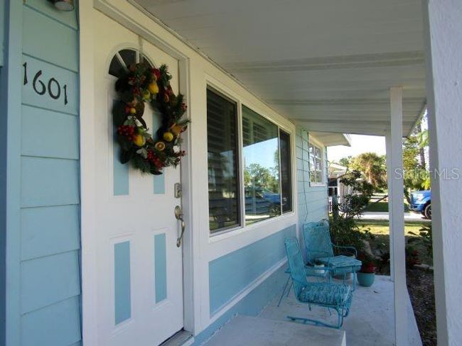 1601 Lemon Bay Drive, House other with 2 bedrooms, 1 bathrooms and null parking in Venice FL | Image 1