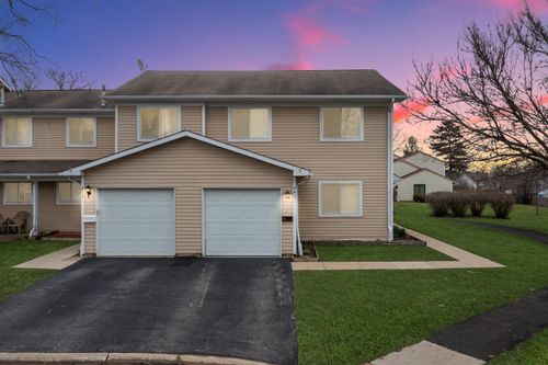 441 Esselen Ct, Carol Stream, IL, 60188-9216 | Card Image
