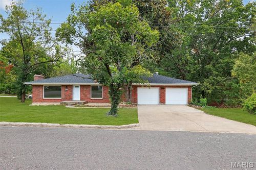 315 Hillcrest Dr, Bourbon, MO, 65441-9498 | Card Image