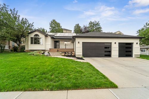 11557 S Sunburn Ln, Sandy, UT, 84094-5601 | Card Image