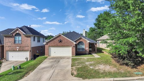 2310 Highland Crossing Dr, Conroe, TX, 77304-6802 | Card Image