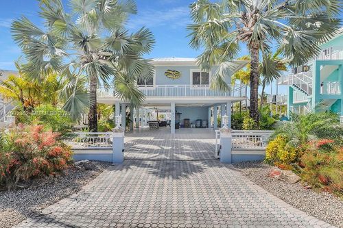 105 2nd Ln, Key Largo, FL, 33037-4647 | Card Image