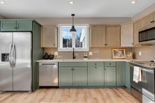 179 Weeks Road, Gardiner, ME, 04345 | Card Image